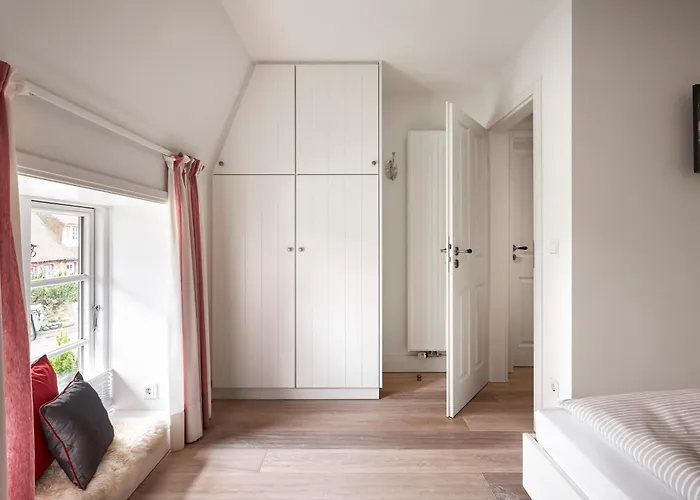 Altes Museum Haus 2 *